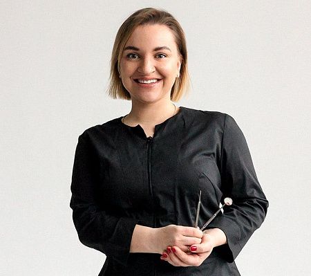 Леженина Яна Олеговна
